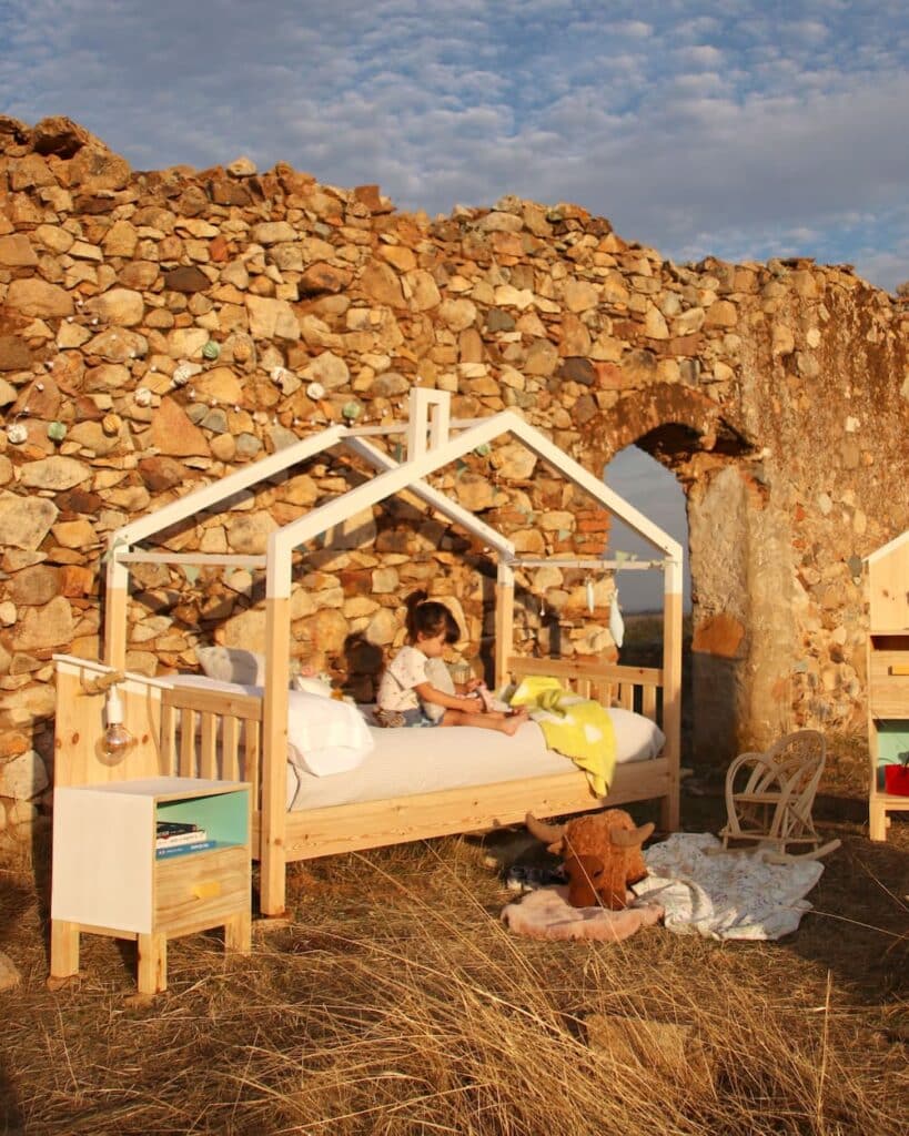 Cama Nea 5