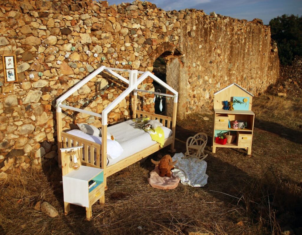 Cama Nea 8