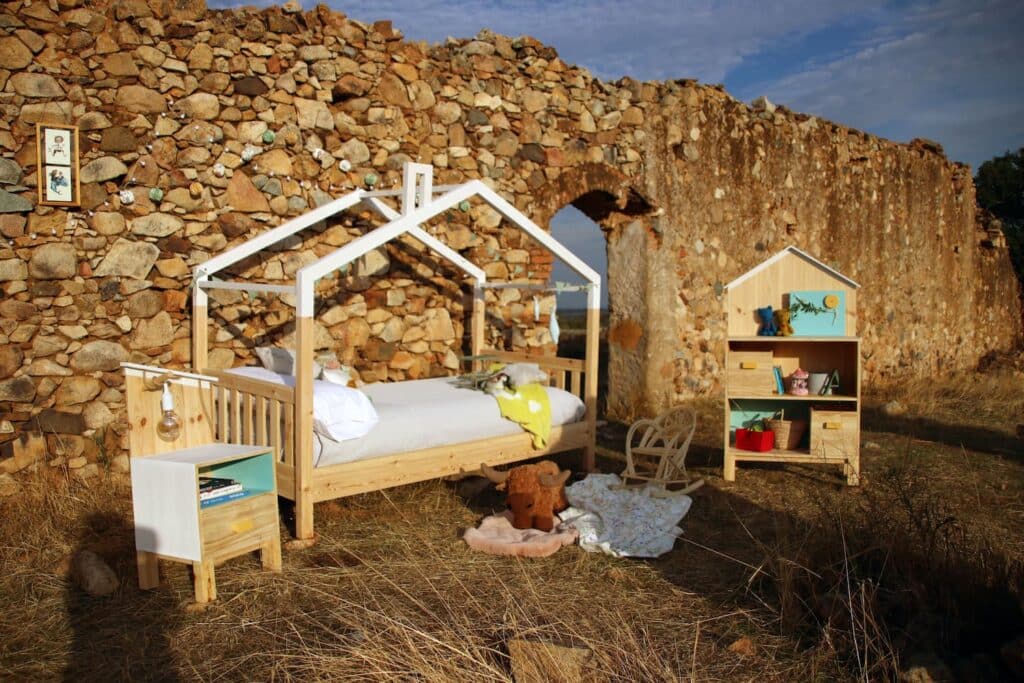 Cama Nea 9